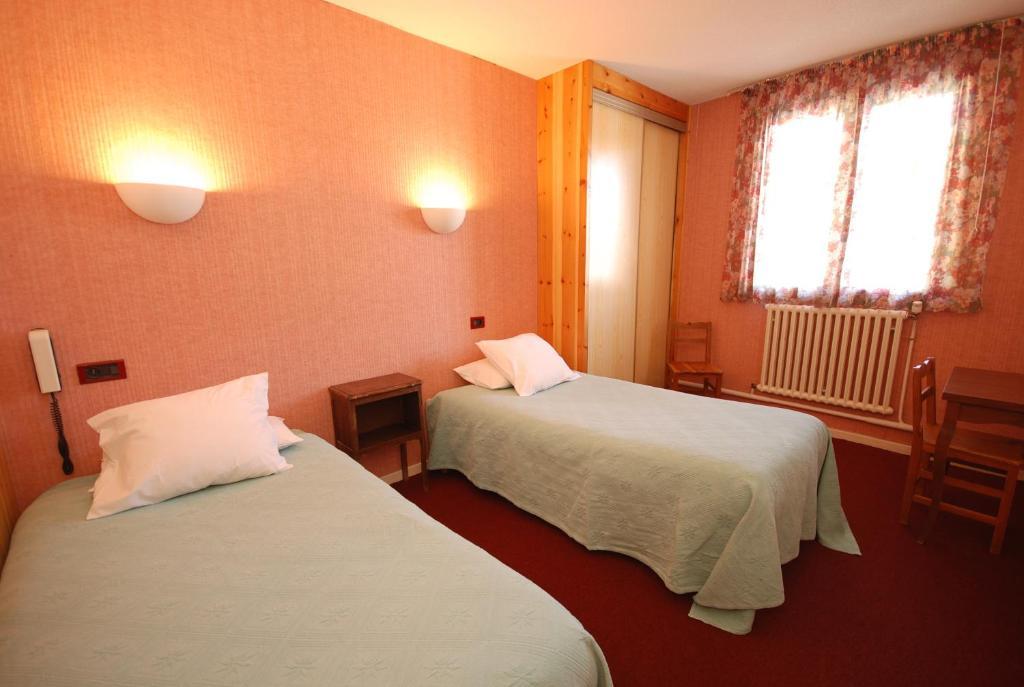Auberge Du Rochasson Risoul Szoba fotó